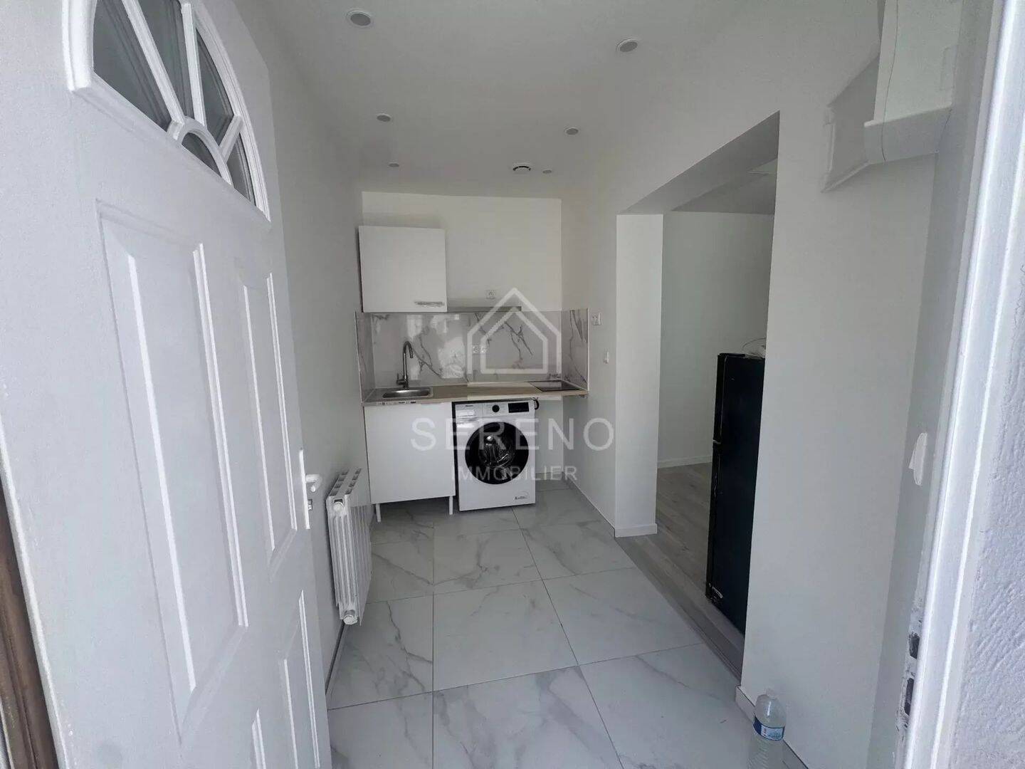 Appartement 1 pièce 18 m² · à Fontenay-sous-Bois · 18 m² · 850 €/mois