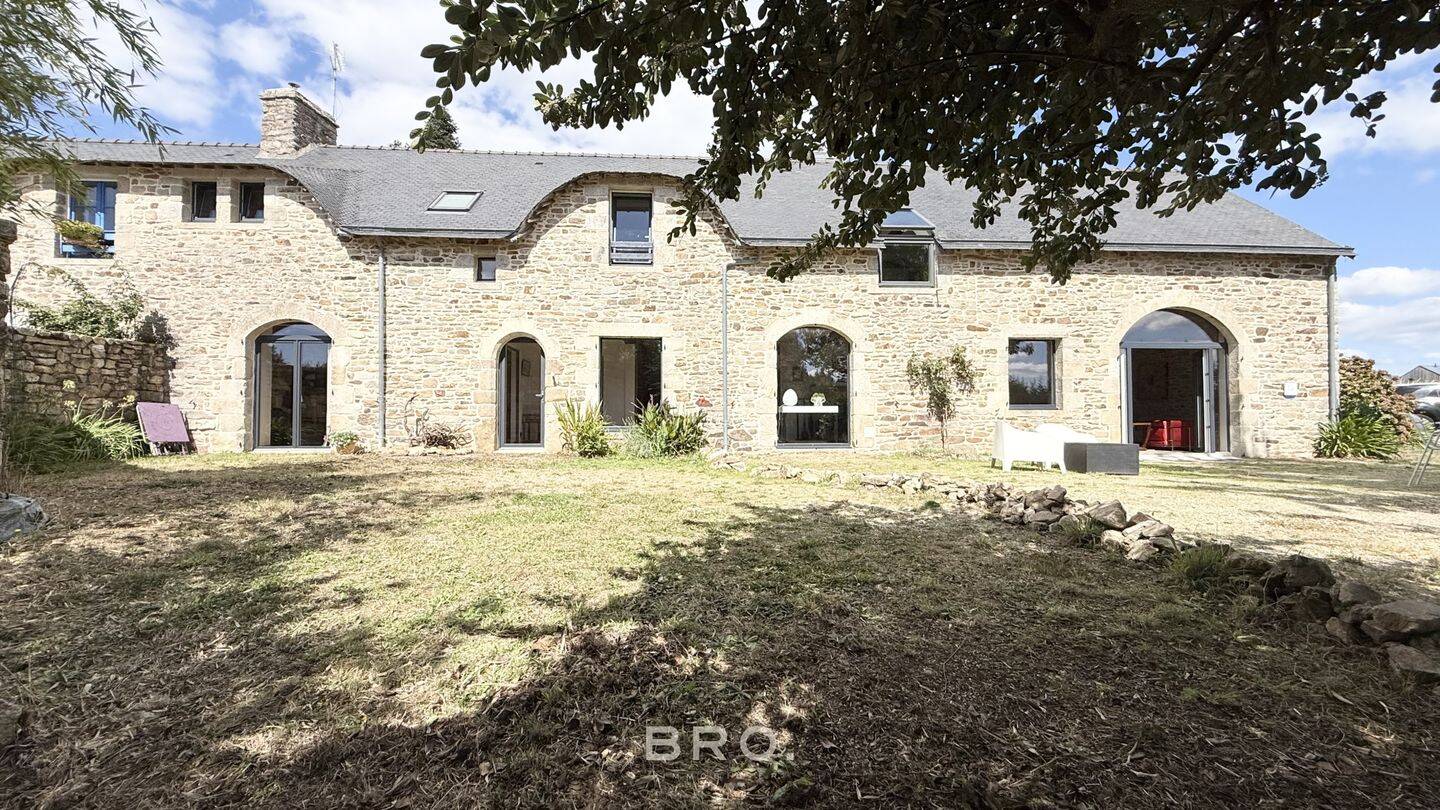 Maison 9 pièces 260 m² · à Saint-Avé · 260 m² · 728 000 €