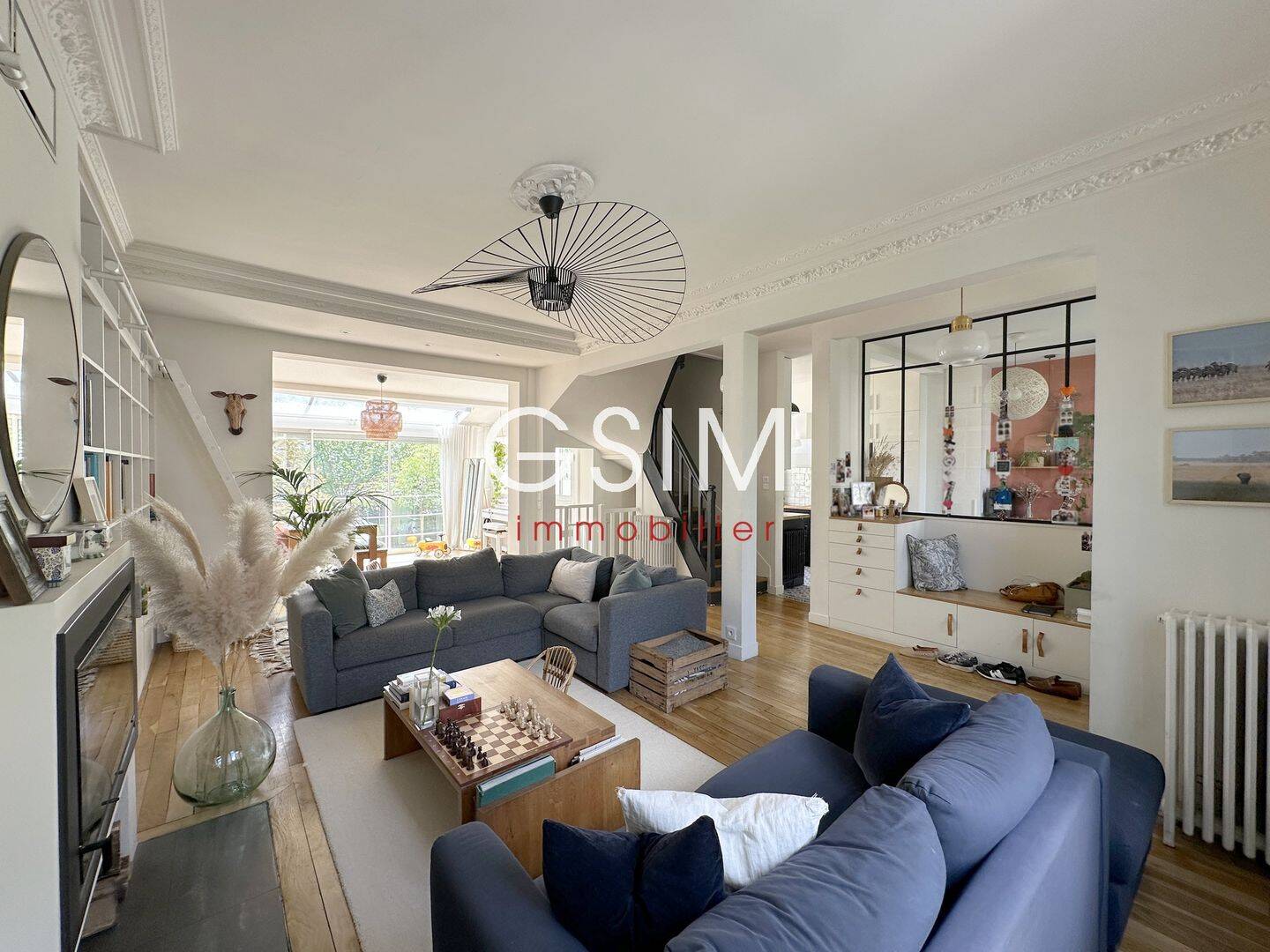 Maison 8 pièces 215 m² · à Colombes · 215 m² · 4 500 €