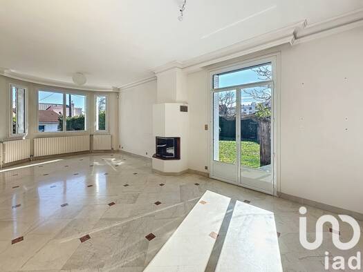 Maison à vendre 698 000 € 8 pièces 6 chambres 188 m² 2 011 m² de terrain Bergougnan Clermont-Ferrand 63100