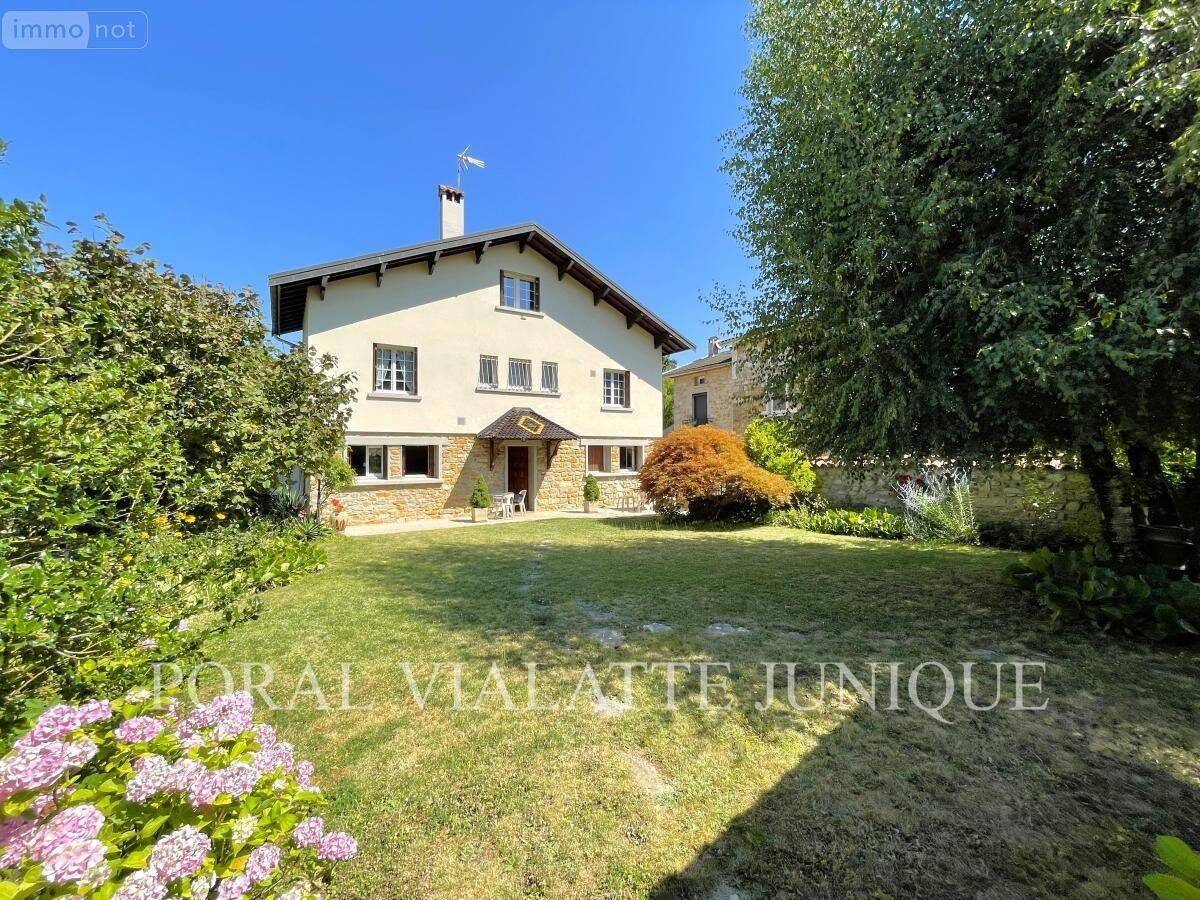 Maison 7 pièces 132 m² · à Bettant · 132 m² · 330 000 €