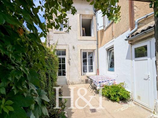 Maison à vendre 145 000 € 3 pièces 1 chambre 52,6 m² Poitiers 86000