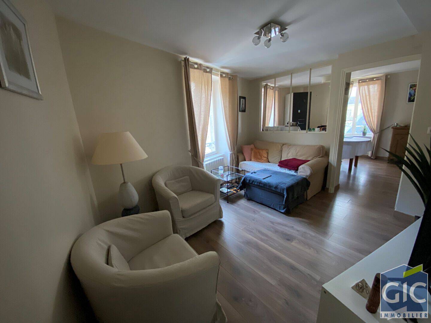 Appartement 2 pièces 43 m² · à Bayeux · 43,2 m² · 612 €