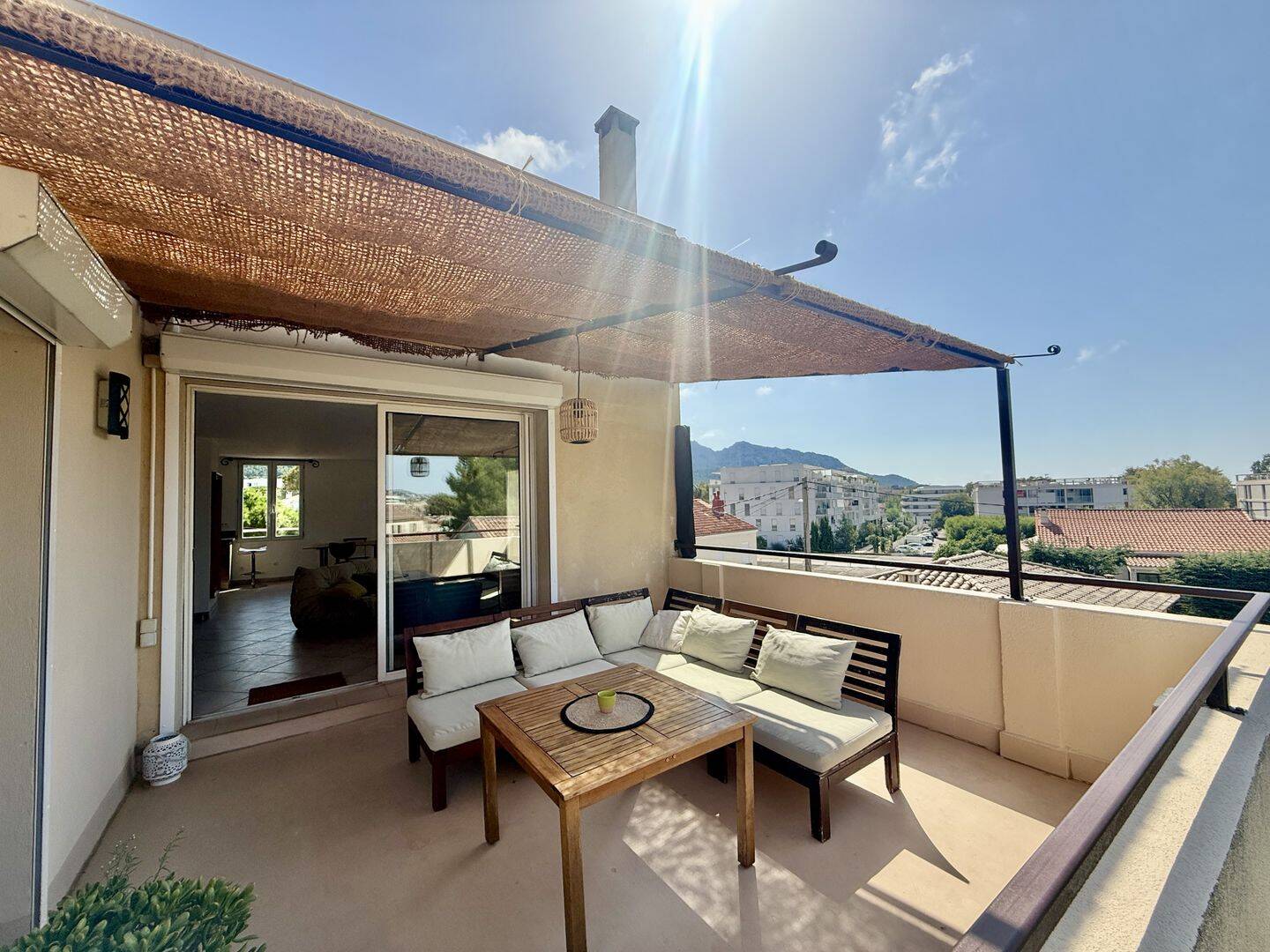 Appartement 4 pièces 103 m² · à Marseille 8ème Arrondissement · 103 m² · 470 000 €