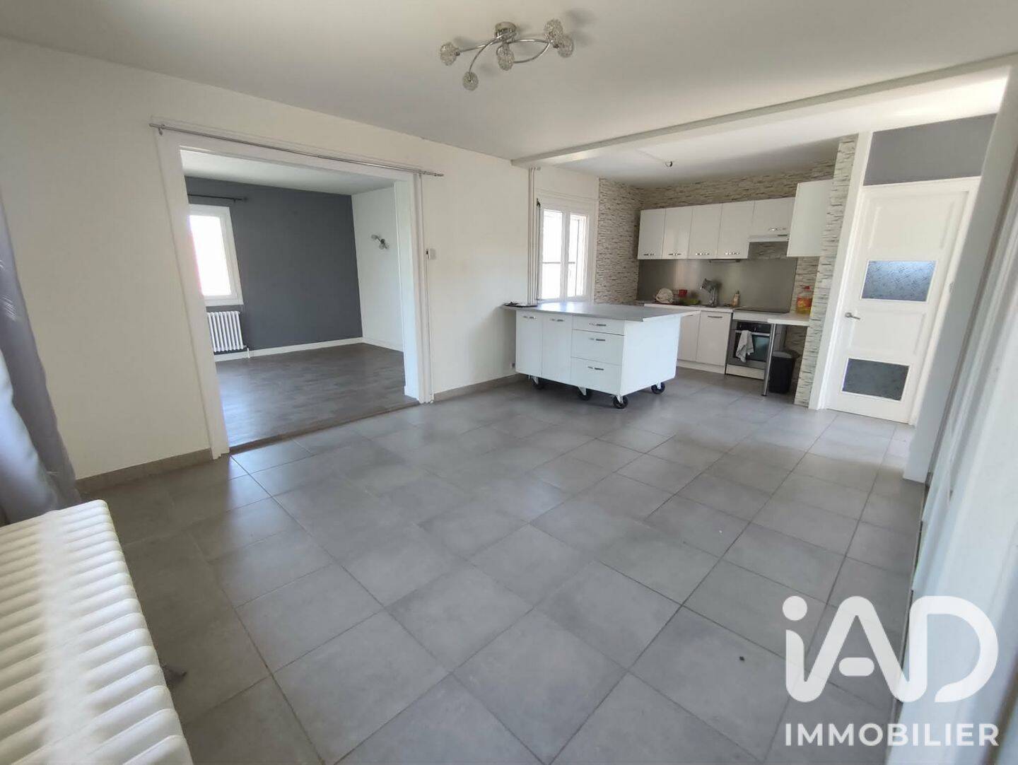 Maison 4 pièces 84 m² · à La Clayette · 83,7 m² · 140 000 €