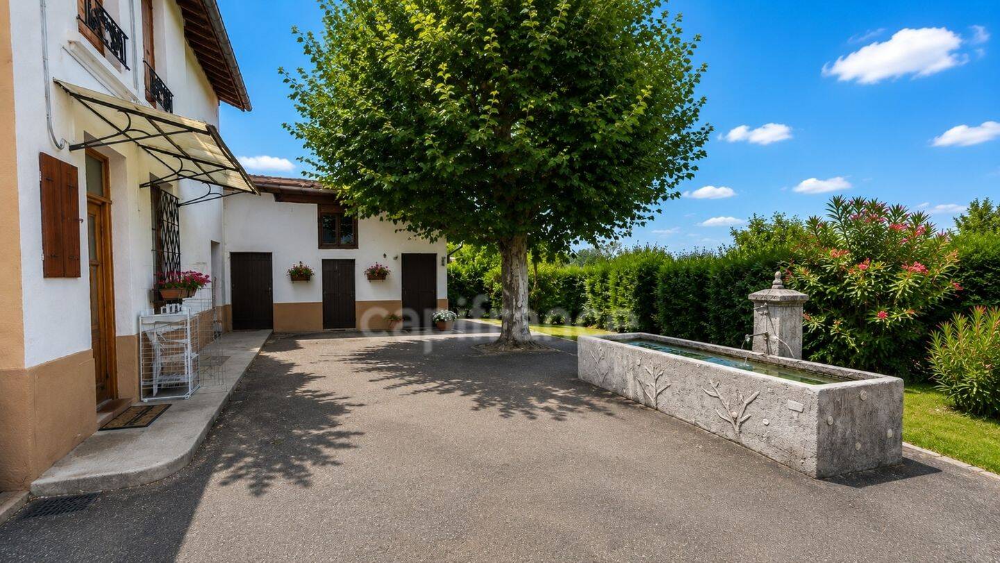 Maison 6 pièces 165 m² · à Saint-Hilaire-de-la-Côte · 165 m² · 249 000 €