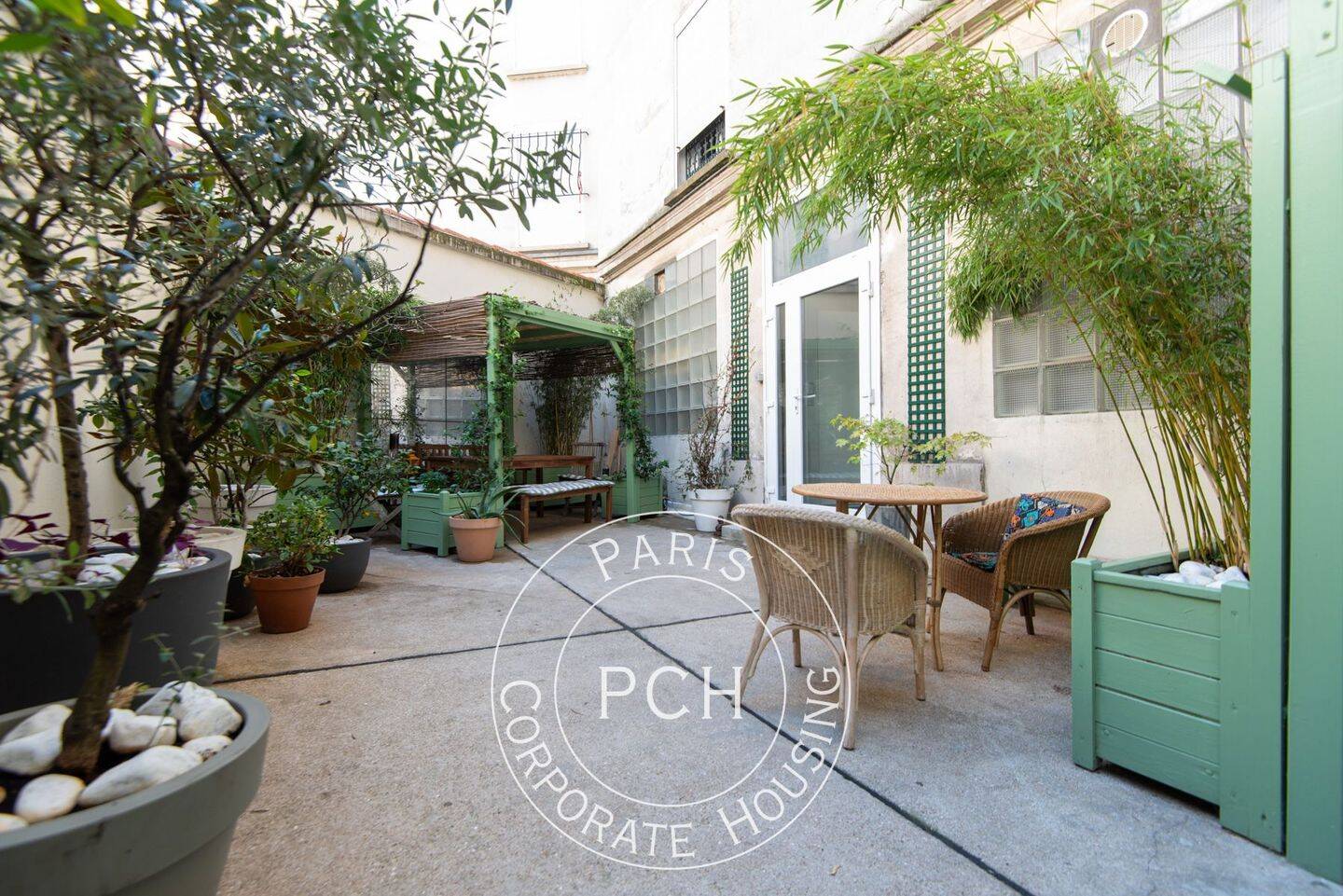 Appartement 3 pièces 86 m² · à Paris 11ème Arrondissement · 85,5 m² · 4 000 €/mois