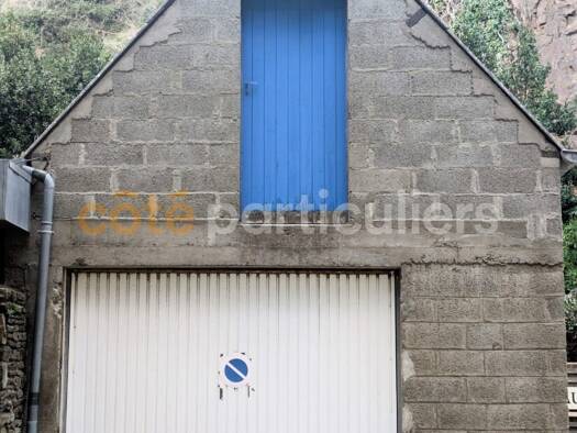 Parking à vendre 157 200 € 147 m² Bourg Cancale 35260