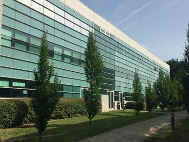 Espace bureau à louer 10 292 € 801 m² de bureaux divisible de 212 m² à 212 m² Labege 31670