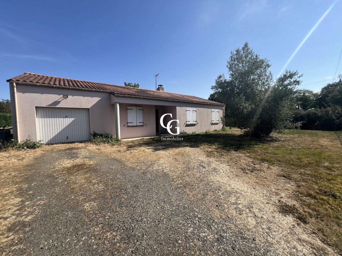 Maison 4 pièces 108 m² · à Vieillevigne · 108 m² · 990 €