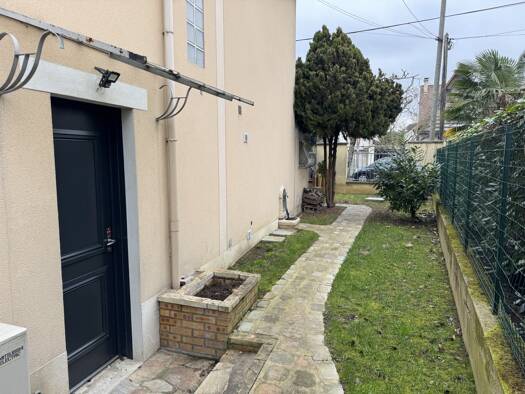 Appartement à louer - Première occupation 997 € 2 pièces 1 chambre 44,8 m² Étage 1/1 Bel Air-Bras Saint Arnoult Gournay-sur-Marne 93460