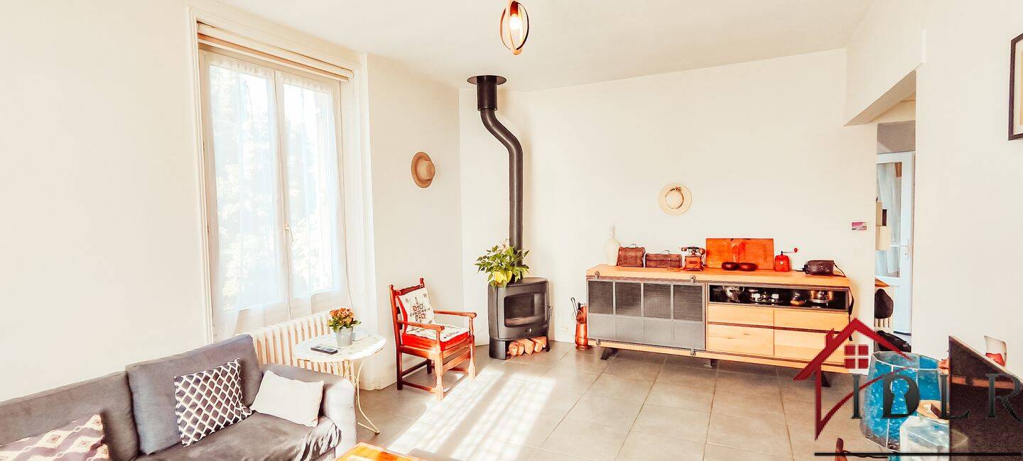 Appartement 5 pièces 106 m² · à Sarlat-la-Canéda · 106 m² · 269 500 €