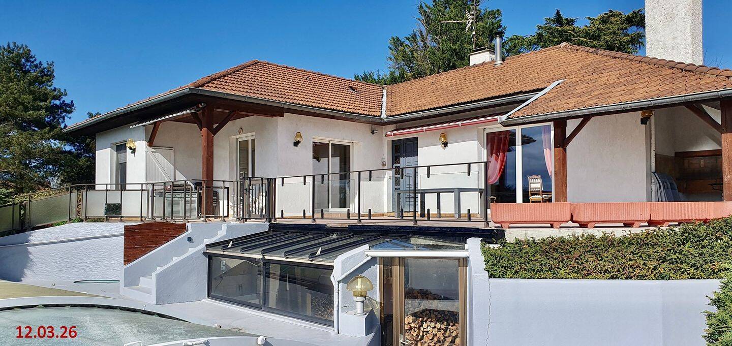 Maison 4 pièces 130 m² · à Saint-Vincent-de-Boisset · 130 m² · 365 000 €