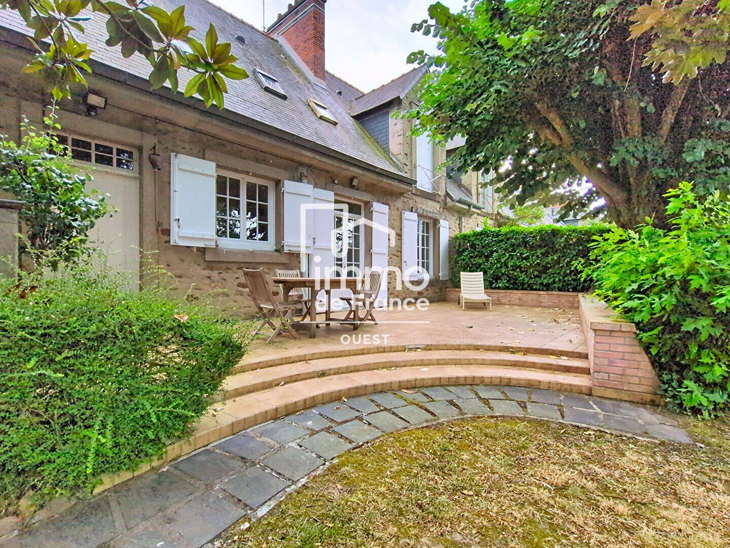 Maison 7 pièces 142 m² · à Nantes · 141,6 m² · 645 000 €