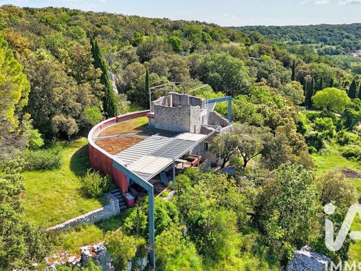 Maison à vendre 850 000 € 6 pièces 3 chambres 152 m² 9 157 m² de terrain Lussan 30580