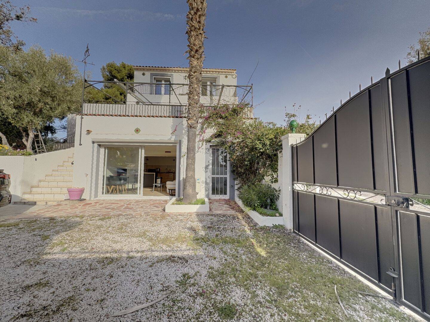 Maison 6 pièces 140 m² · à Six-Fours-les-Plages · 140 m² · 759 000 €