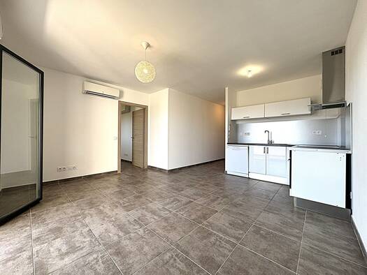 Appartement à louer - Première occupation 620 € 2 pièces 1 chambre 42 m² Étage 3/4 Lucciana 20290