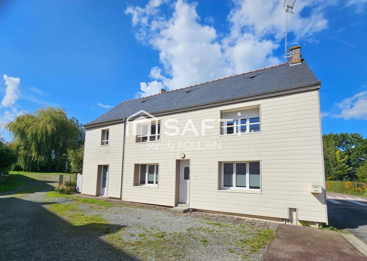 Maison 5 pièces 143 m² · à Quettreville-sur-Sienne · 143 m² · 173 000 €