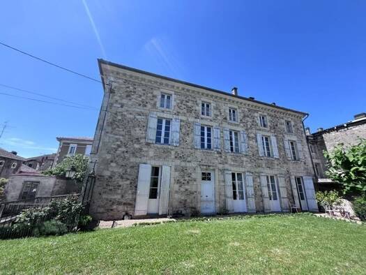 Maison à vendre - neuf 150 500 € 8 pièces 3 chambres 178 m² 540 m² de terrain Nontron 24300