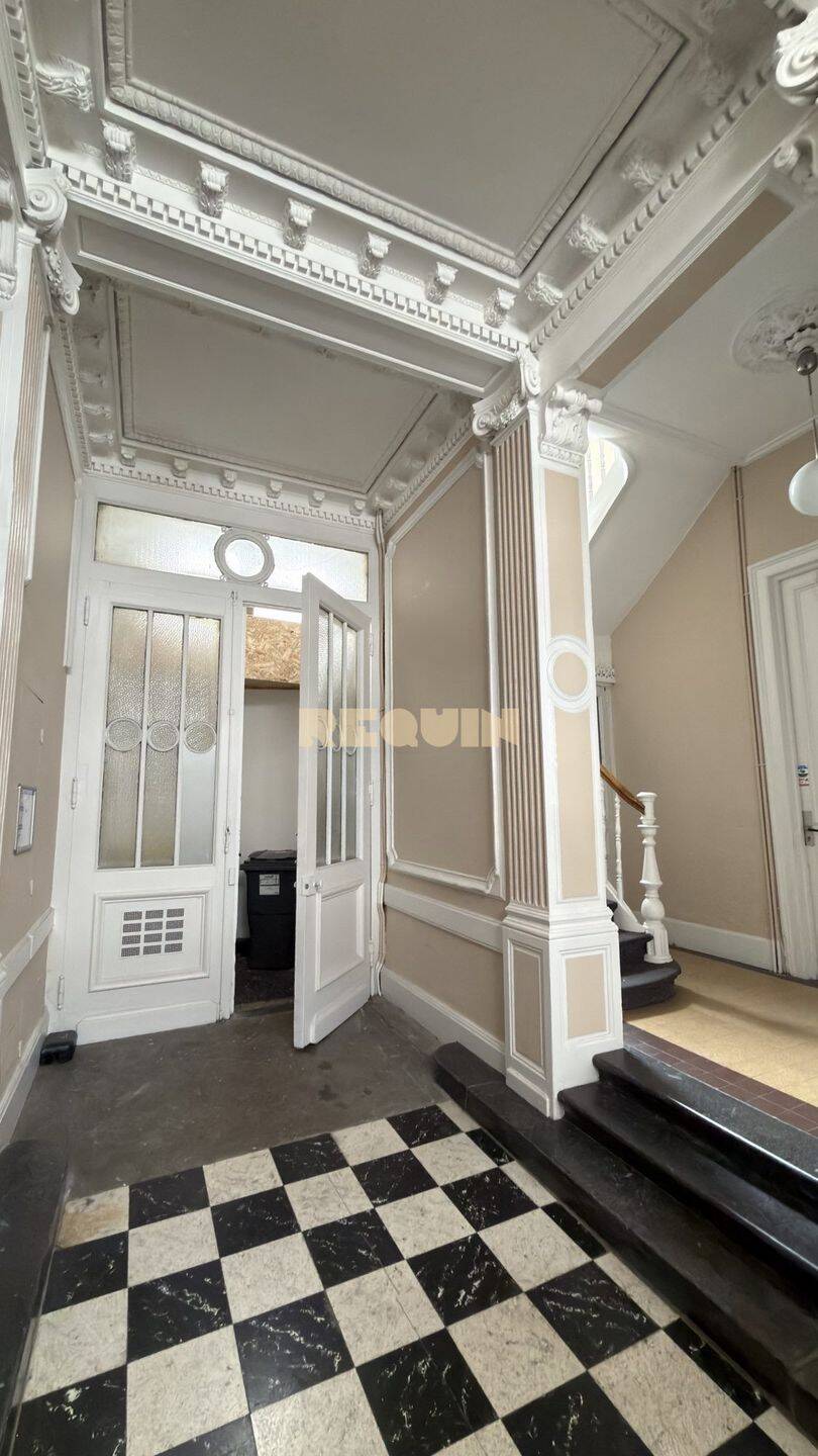 Appartement 3 pièces 83 m² · à Lille · 82,5 m² · 330 000 €