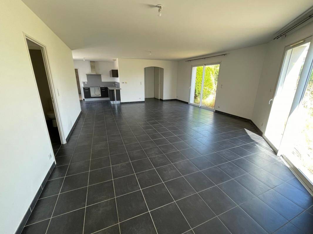 Maison 4 pièces 102 m² · à L'Houmeau · 102 m² · 1 131 €/mois