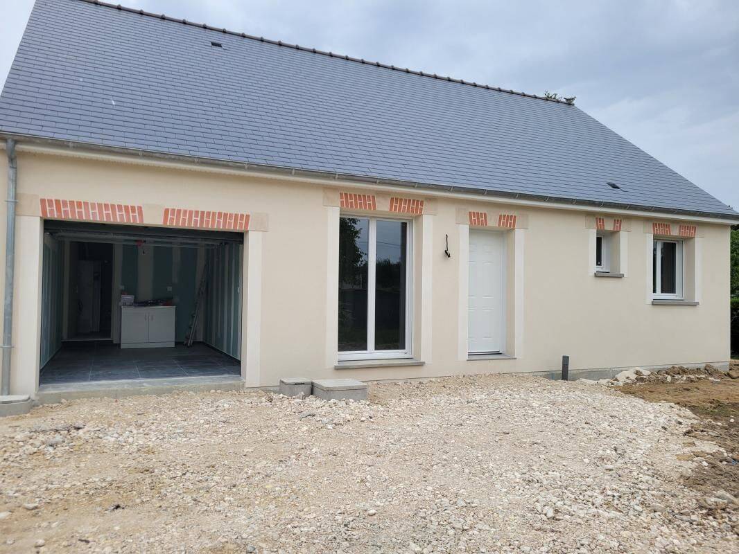 Maison 4 pièces 84 m² · à Viglain · 83,6 m² · 1 000 €