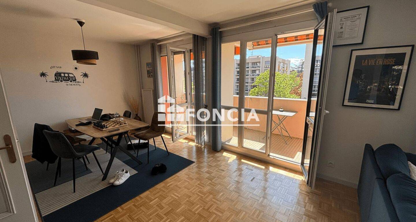 Appartement 5 pièces 104 m² · à Francheville · 104 m² · 1 459 €/mois