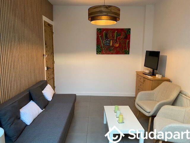 1 pièce 10 m² · à Lille · 10 m² · 460 €
