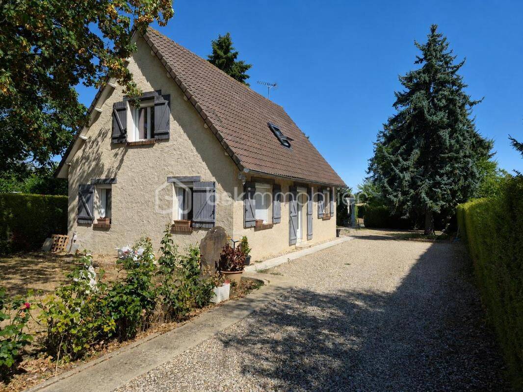 Maison 4 pièces 100 m² · à Anet · 100 m² · 300 000 €