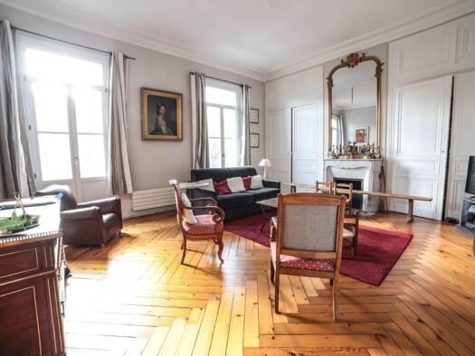 Appartement à louer 1 780 € 4 pièces 3 chambres 150 m² 1er étage Gare-Jouvenet Rouen 76000