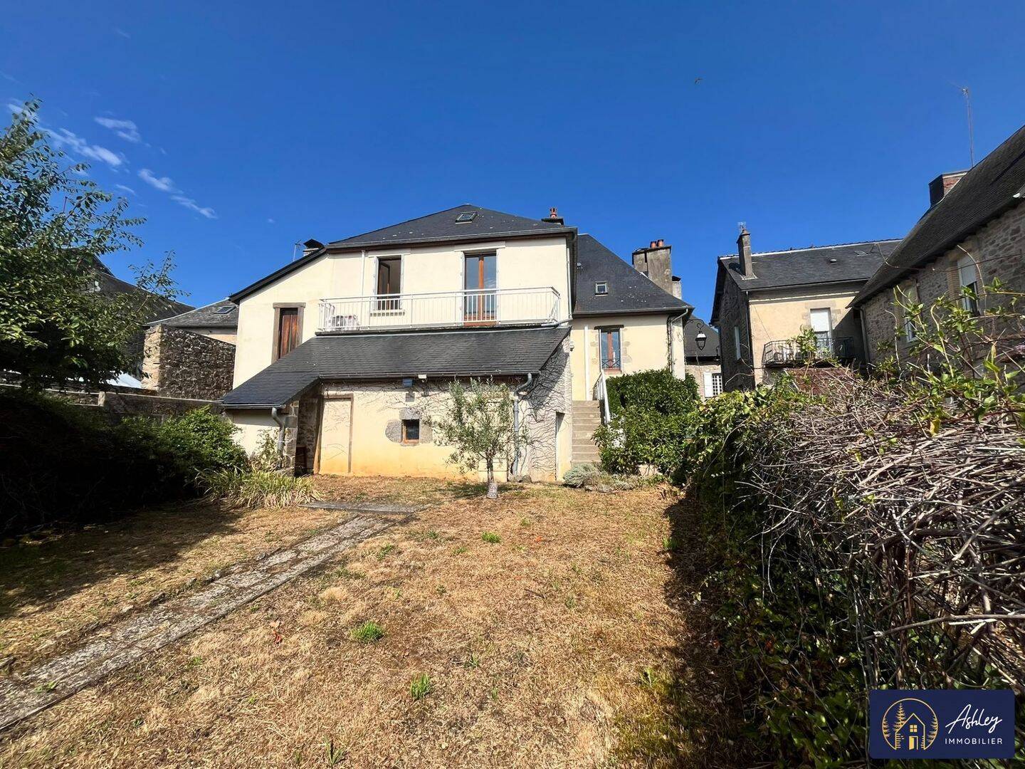 Appartement 2 pièces 28 m² · à Neuvic · 27,8 m² · 390 €/mois