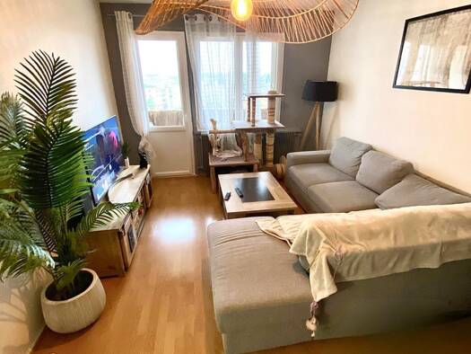 Appartement à vendre 55 000 € 2 pièces 1 chambre 47 m² Étage 8/8 Laennec Chalon-sur-Saône 71100