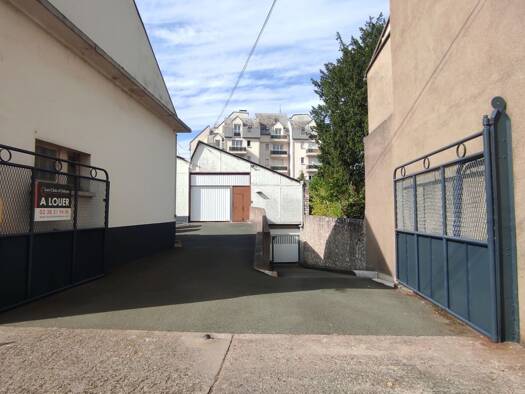 Parking à louer 60 € 10 m² Orléans 45000