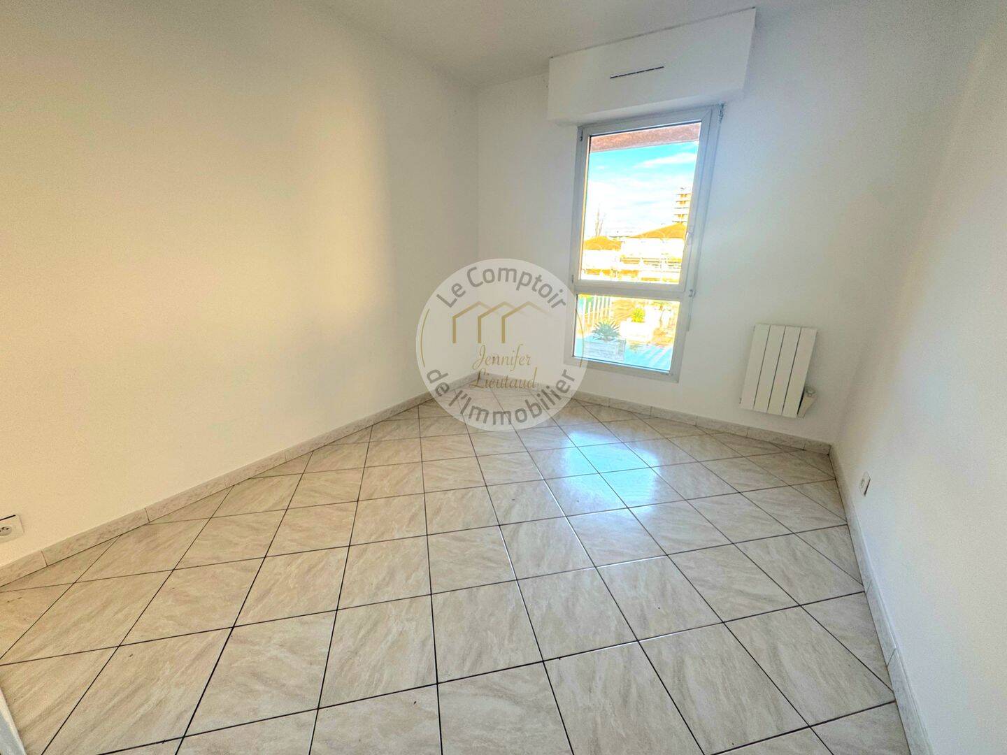 1 pièce 11 m² · à Marseille 9ème Arrondissement · 10,8 m² · 600 €/mois