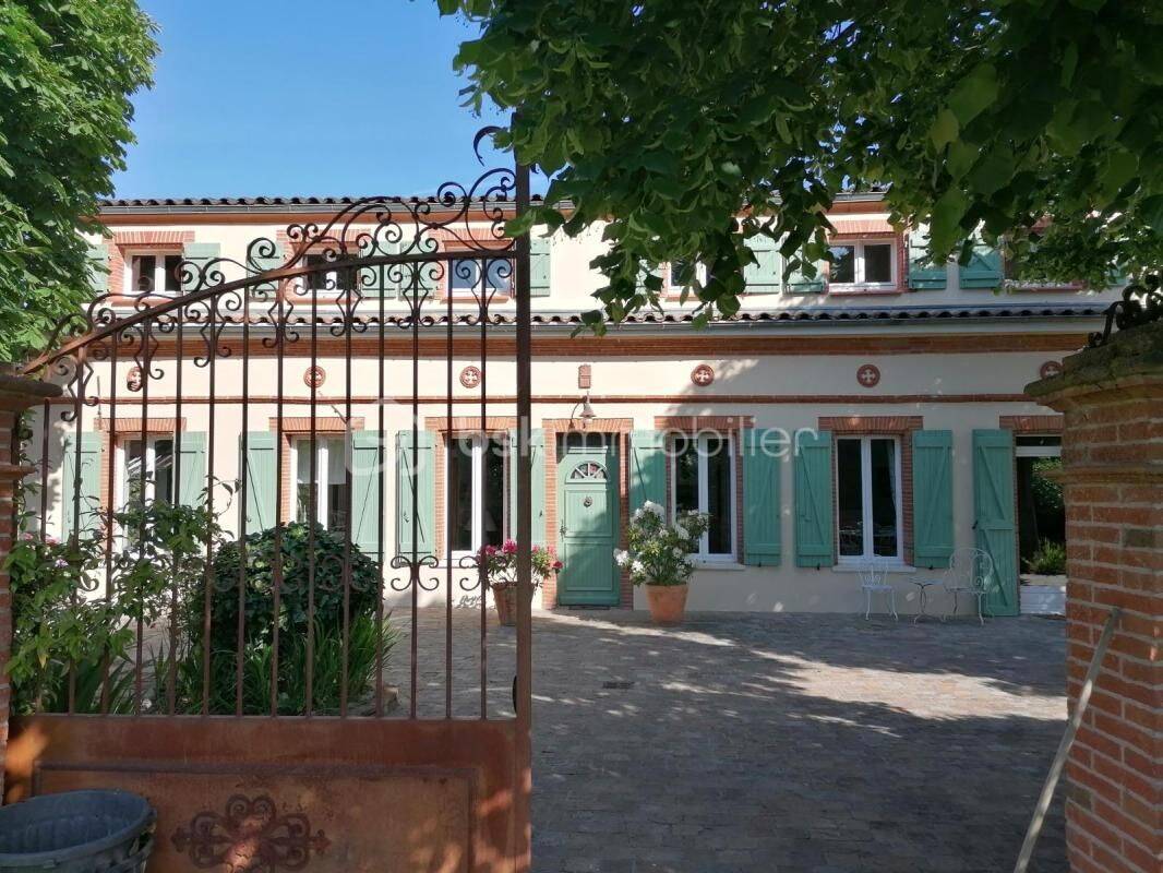 Maison 10 pièces 330 m² · à Toulouse · 330 m² · 895 000 €