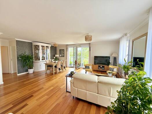 Appartement à vendre 349 000 € 5 pièces 3 chambres 105 m² Étage 2/2 Domaine d'Armainvilliers Ozoir-la-Ferrière 77330