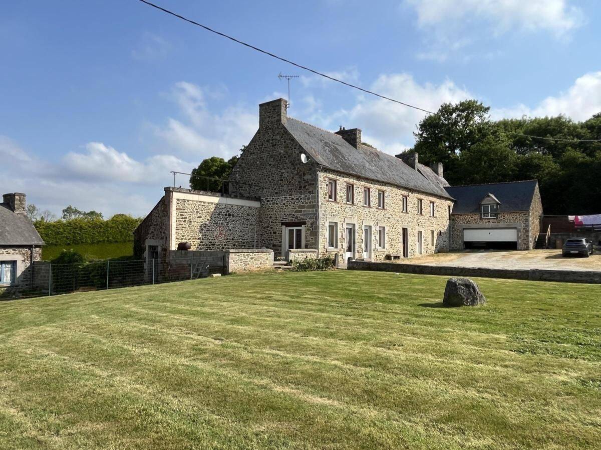 Maison 7 pièces 280 m² · à Coëtmieux · 280 m² · 499 200 €