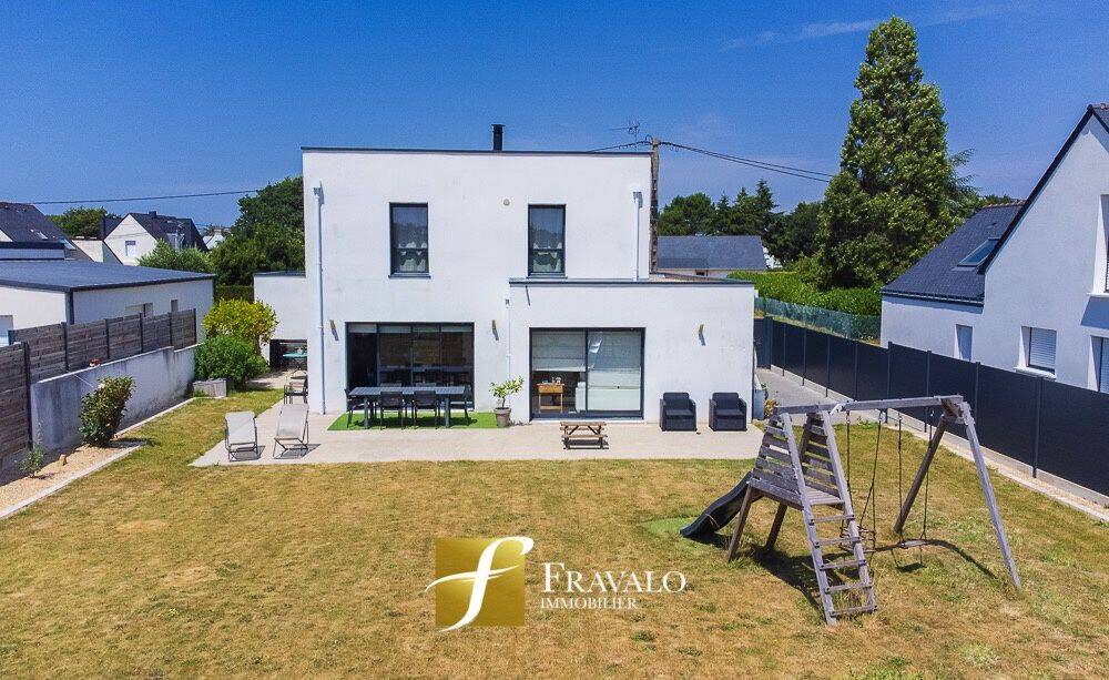 Maison 6 pièces 138 m² · à Theix-Noyalo · 138 m² · 539 720 €