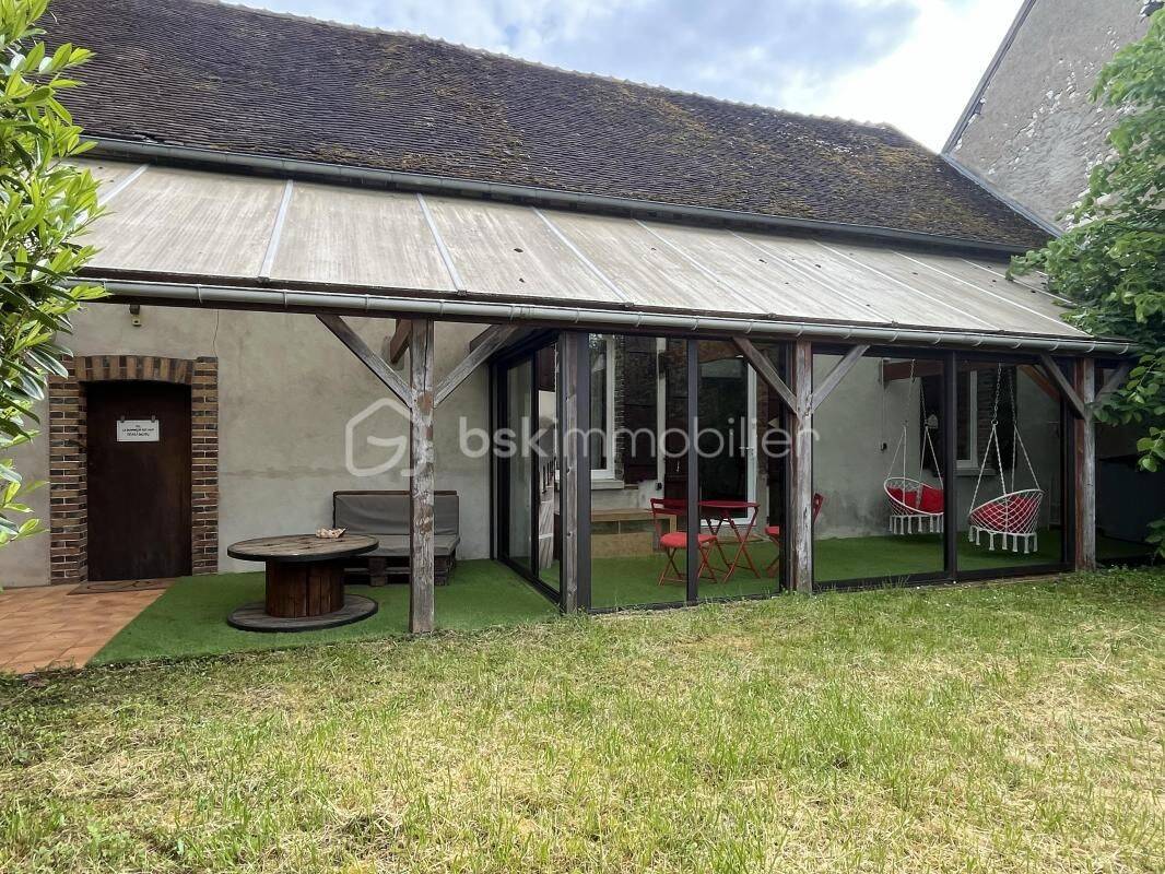 Maison 3 pièces 99 m² · à Étigny · 99 m² · 167 500 €