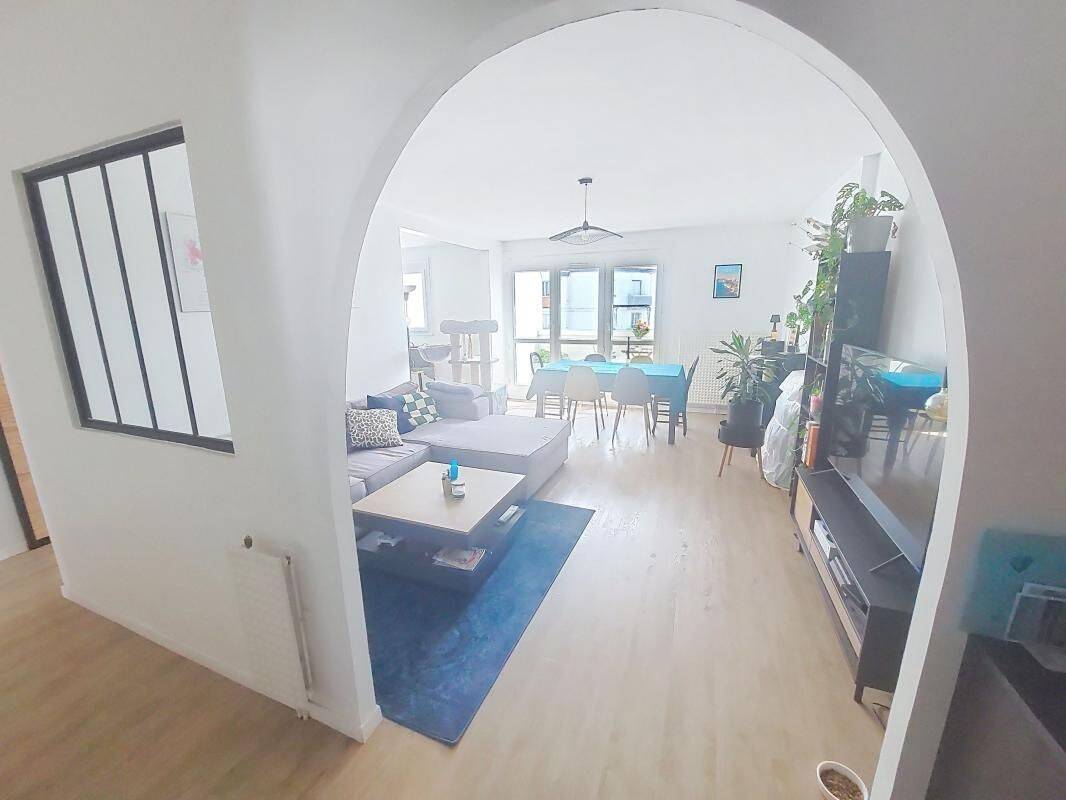 Appartement 2 pièces 67 m² · à Joué-lès-Tours · 66,9 m² · 154 500 €