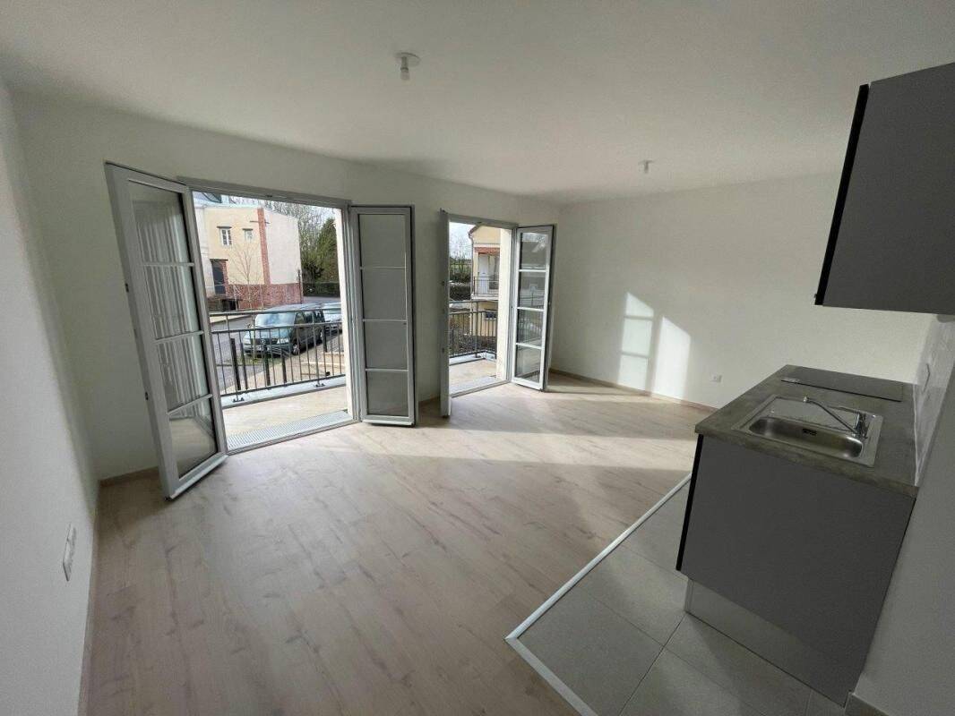 Appartement 3 pièces 59 m² · à Compiègne · 59 m² · 893 €