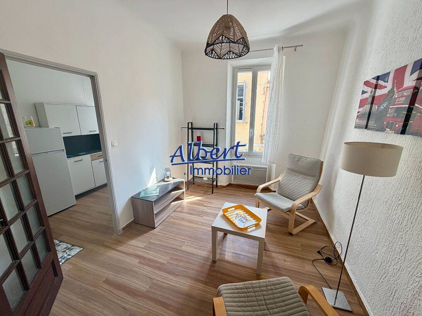 Appartement 1 pièce 30 m² · à Ollioules · 30,4 m² · 546 €