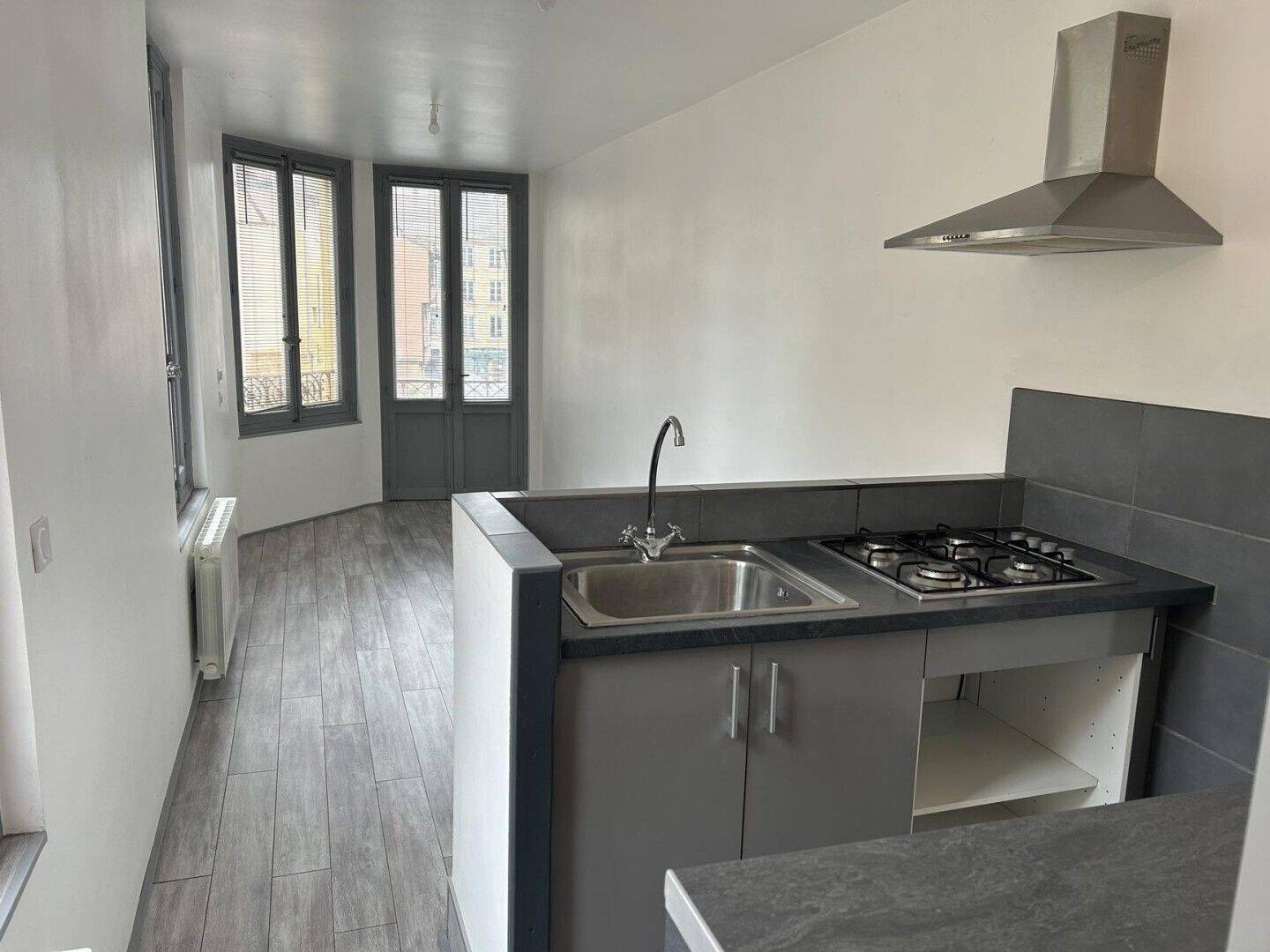 Appartement 2 pièces 49 m² · à Charlieu · 49 m² · 65 000 €