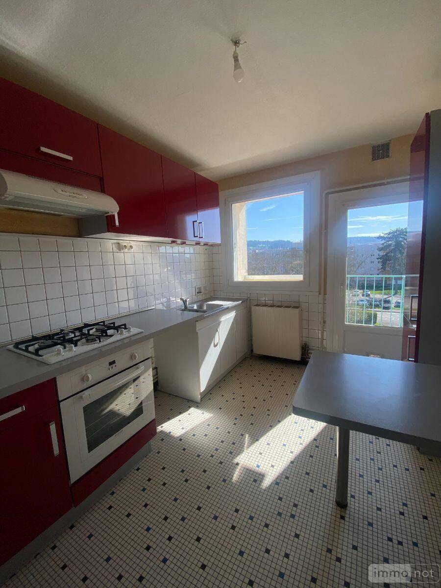 Appartement 4 pièces 73 m² · à Vesoul · 72,7 m² · 75 000 €