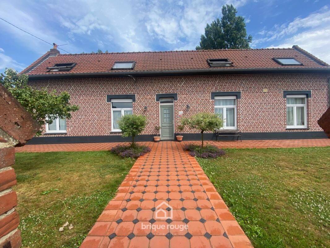Maison 10 pièces 212 m² · à Herlies · 212 m² · 573 000 €
