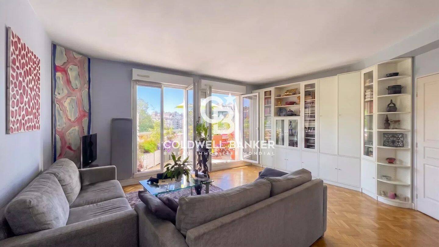 Appartement 3 pièces 83 m² · à Paris 15ème Arrondissement · 83 m² · 1 100 000 €