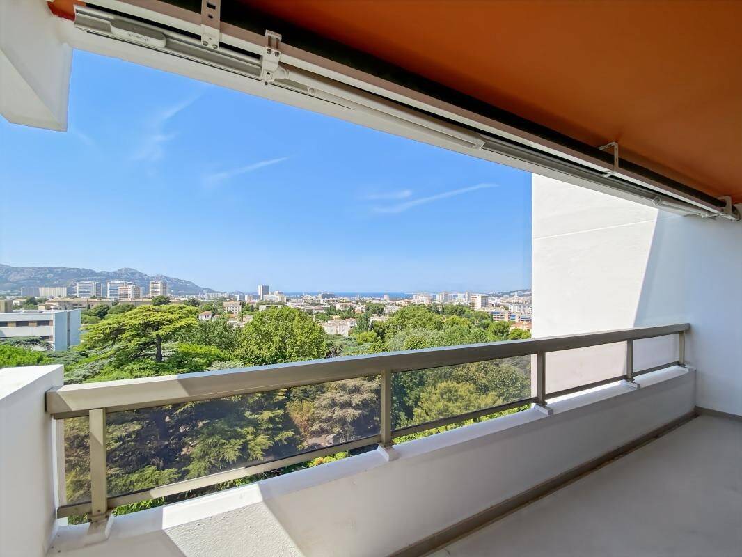 Appartement 4 pièces 106 m² · à Marseille 9ème Arrondissement · 105,7 m² · 2 490 €