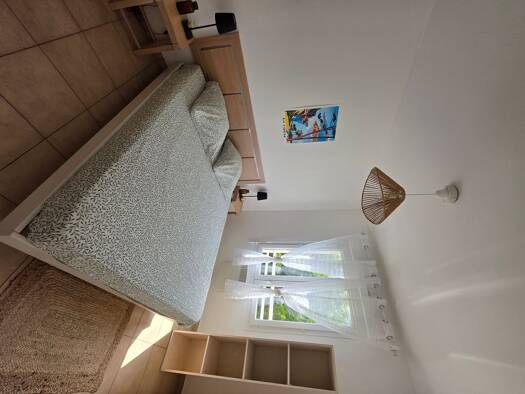 Appartement à louer 630 € 2 pièces 1 chambre 35 m² Étage 1/2 Santa-Maria-Poggio 20221