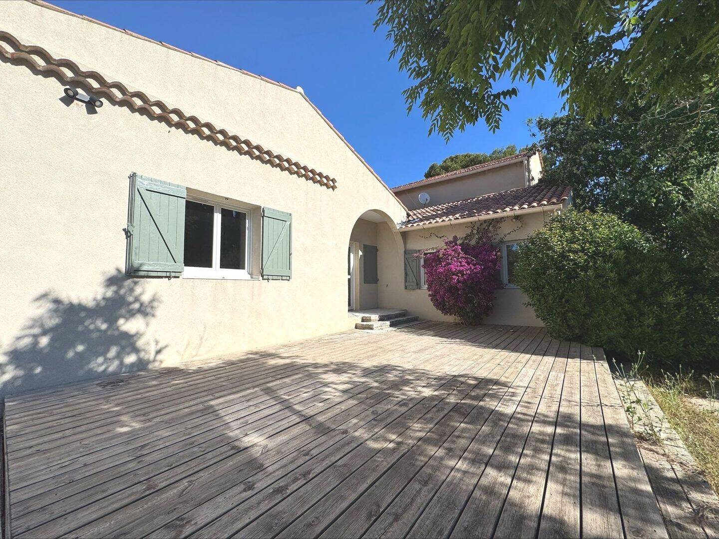 Maison 4 pièces 130 m² · à Cassis · 129,6 m² · 3 200 €