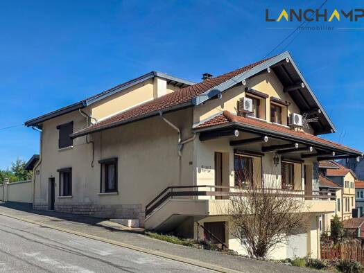 Maison à vendre 315 000 € 11 pièces 5 chambres 173 m² 592 m² de terrain Anglefort 01350